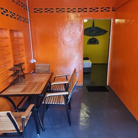 Gecko Guesthouse Пантай Ченанг Екстериор снимка