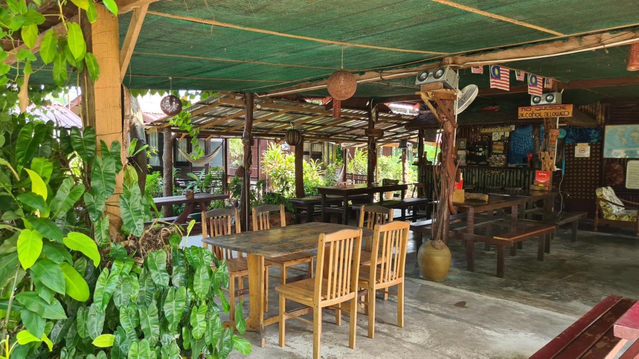 Gecko Guesthouse Пантай Ченанг Екстериор снимка