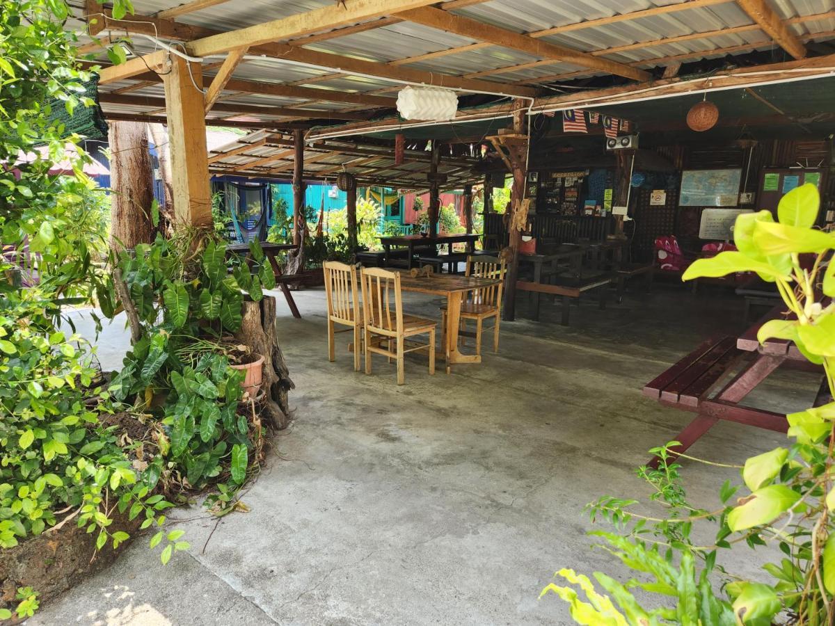 Gecko Guesthouse Пантай Ченанг Екстериор снимка