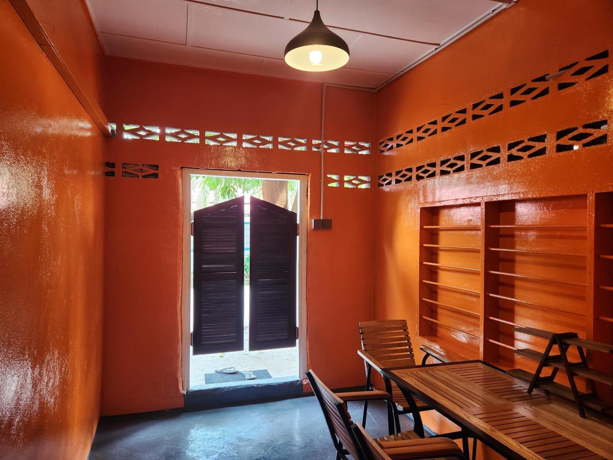Gecko Guesthouse Пантай Ченанг Екстериор снимка