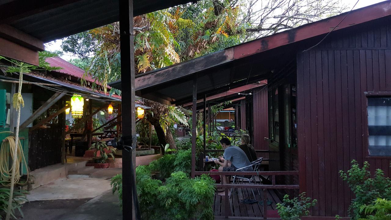 Gecko Guesthouse Пантай Ченанг Екстериор снимка